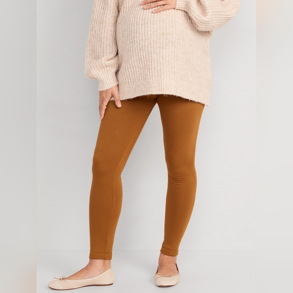 Bundle of 4 pairs of maternity leggings (3 XL Old Navy, 1 L Time and True)